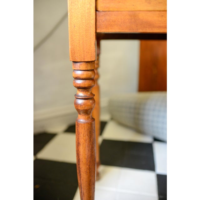 Antique American Sheraton Maple One Drawer Stand C. Mid 19th Century For Sale - Image 4 of 13