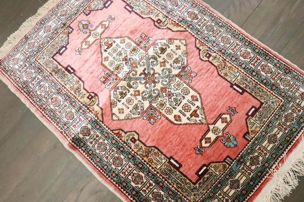 Silk Vintage Pink Turkish Rug - 1'8