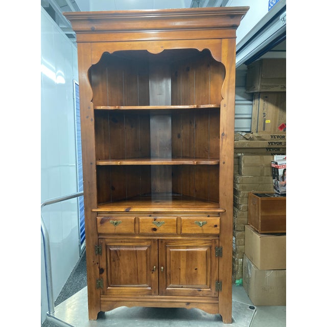 Link-Taylor Pilgrim Pine Corner Curio For Sale - Image 12 of 13