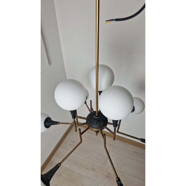 Twelve-Light Brass Chandelier with Opaline Spheres from Stilnovo, 1950s For Sale - Image 15 of 16