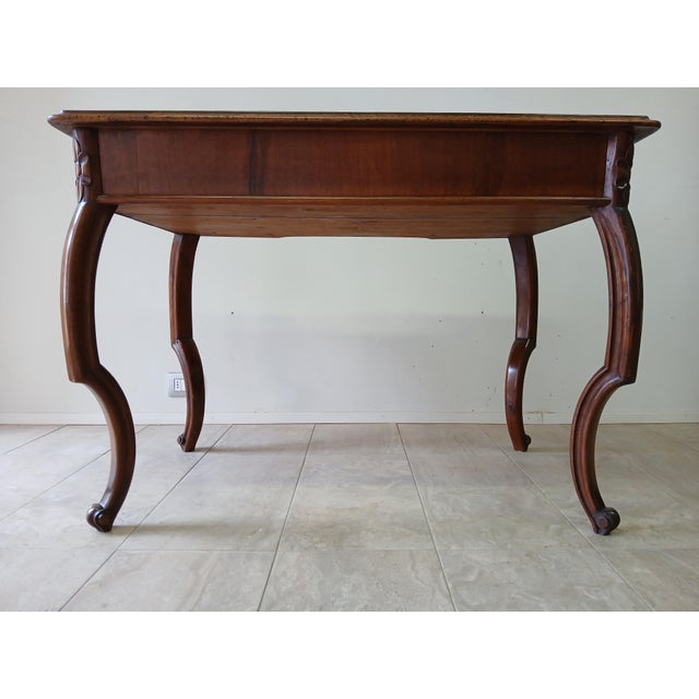 Antique Desk in Walnut, 1800s For Sale - Image 9 of 18