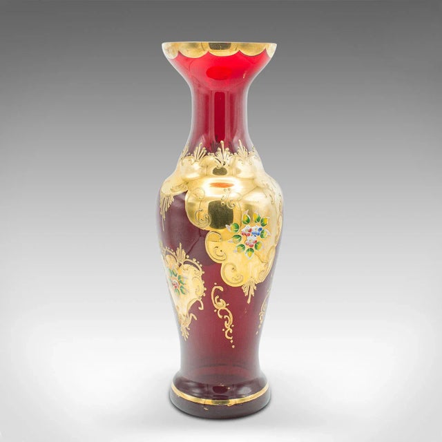 1970s Vintage Venetian Show Vase, Italian Art Glass, Gilt, Decorative Flower Urn For Sale - Image 11 of 11