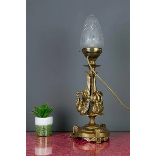 Empire Style Bronze-Colored Pewter and Frosted Cut Glass Table Lamp, 1900s For Sale - Image 6 of 18