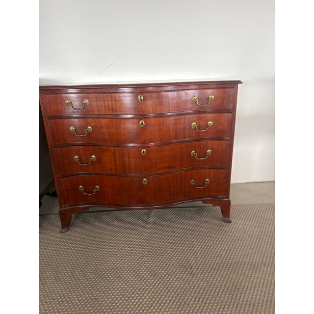 Matched Pair of Georgian Mahogany Serpentine Chests, One Signed Joseph Rawson of Providence, Circa 1790-1810 For Sale - Image 9 of 12