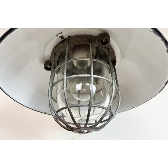 1960s Black Enamel and Cast Iron Industrial Cage Pendant Light from Elektrosvit, 1960s For Sale - Image 5 of 18