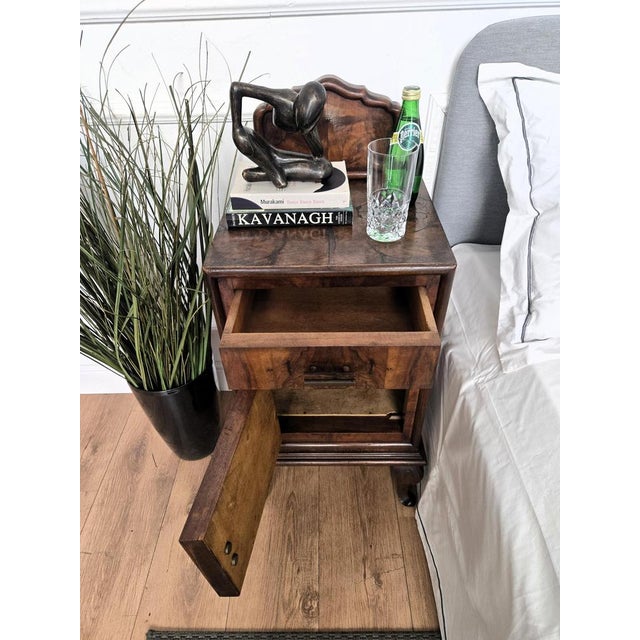 Italian Art Deco Nightstands in Burl Walnut, 1940s, Set of 2 For Sale - Image 4 of 10