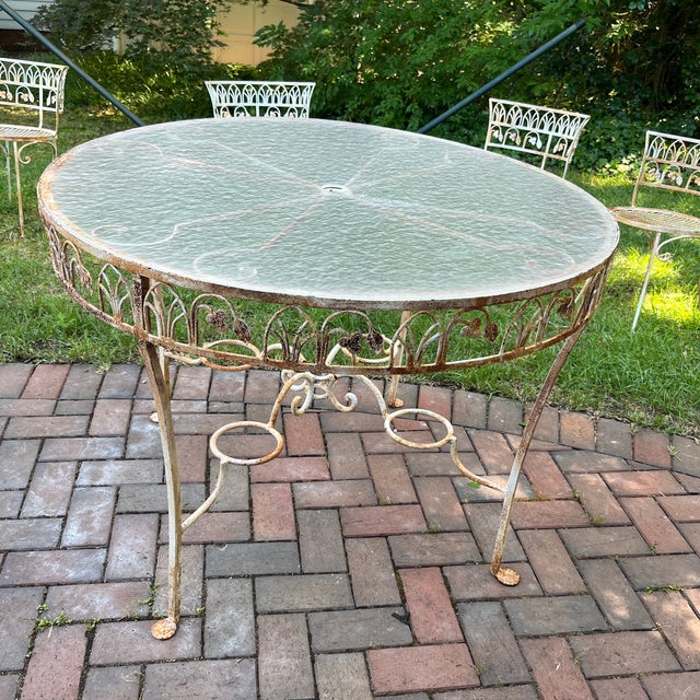 White Russell Woodard Style Mid-Century Classic Parisian Patio Set, 5 Pieces For Sale - Image 8 of 12
