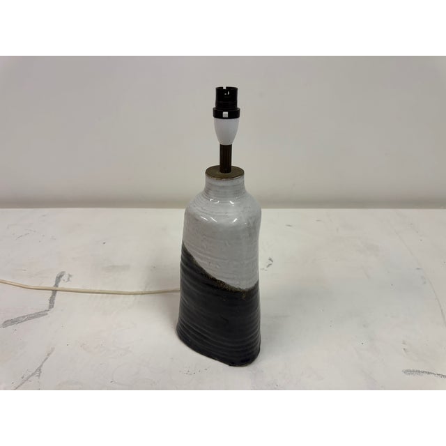 Mid-Century Modern Glazed Pottery Table Lamp, 1960s For Sale - Image 4 of 12