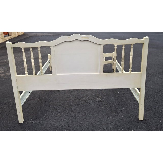 Cream Mid Century French Provincial Style Cream Painted and Partial Gilt Full Size Bed For Sale - Image 8 of 10