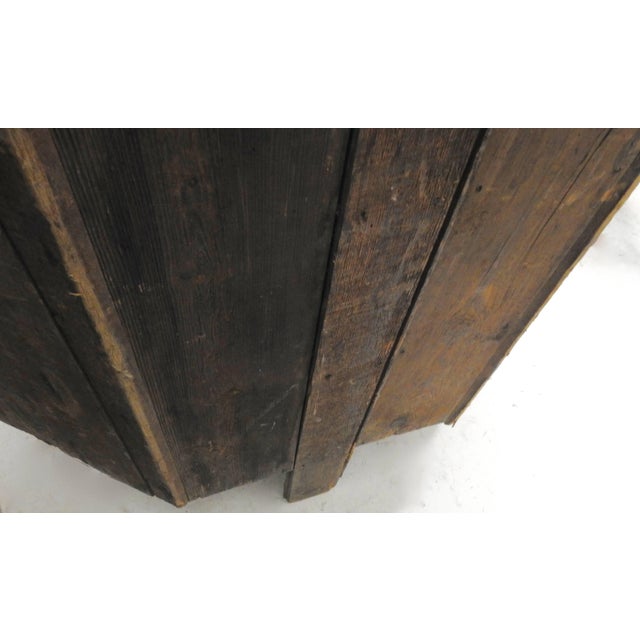 Mid-19th Century American Corner Cabinet For Sale - Image 10 of 11