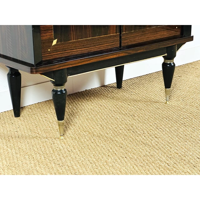 Art Deco Display Case in Macassar Ebony, 1940 For Sale - Image 10 of 17