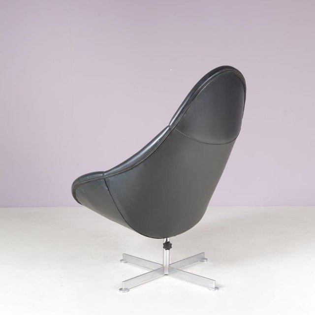 Swivel Easy Chair on Chrome Crossbase with Black Skai Seat by Rudolf Wolf for Rohé, Netherlands, 1960s For Sale - Image 6 of 12