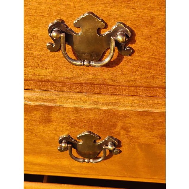 Ethan Allen American Colonial Solid Maple Highboy Dresser, Circa 1970s For Sale - Image 10 of 11