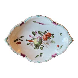 Example of English Traditional Serving Dishes and Pieces