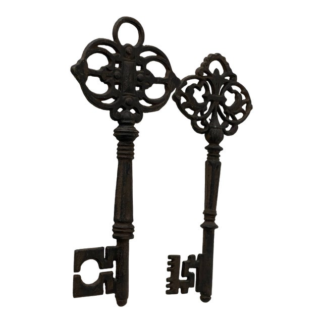 Pair of Vintage Iron Keys Baroque Style With Tassrls For Sale