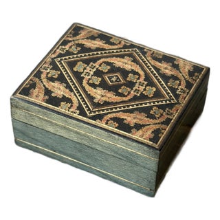 Antique Victorian Tunbridge Ware Mini Rectangular Inlaid Box, Circa Late 19th - Early 20th Century For Sale