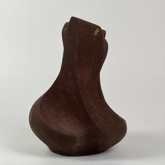 American 1980s Ruth Dian Pumphrey Untitled Towering Ceramic Sculpture in Deep Brown For Sale - Image 3 of 9