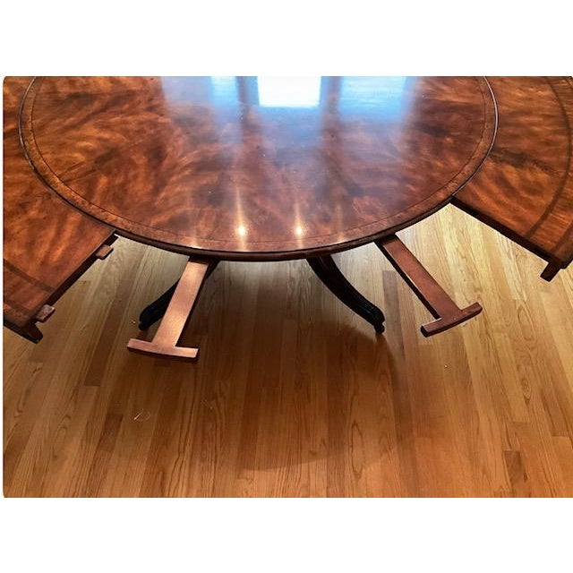 Wood 1990s Attributed to Theodore Alexander Large Round Mahogany Dining Extension Table For Sale - Image 7 of 12
