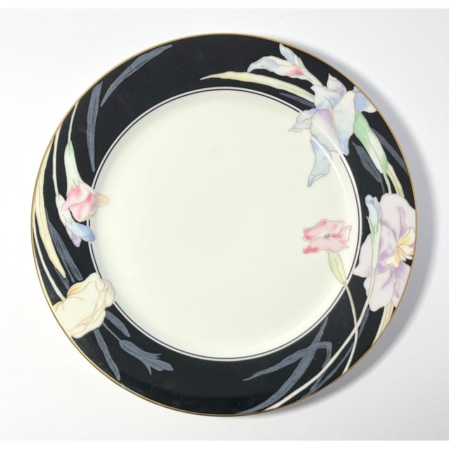 American 1980s Mikasa “Charisma, Black” Porcelain Dinner Plates - Set of 8 For Sale - Image 3 of 5