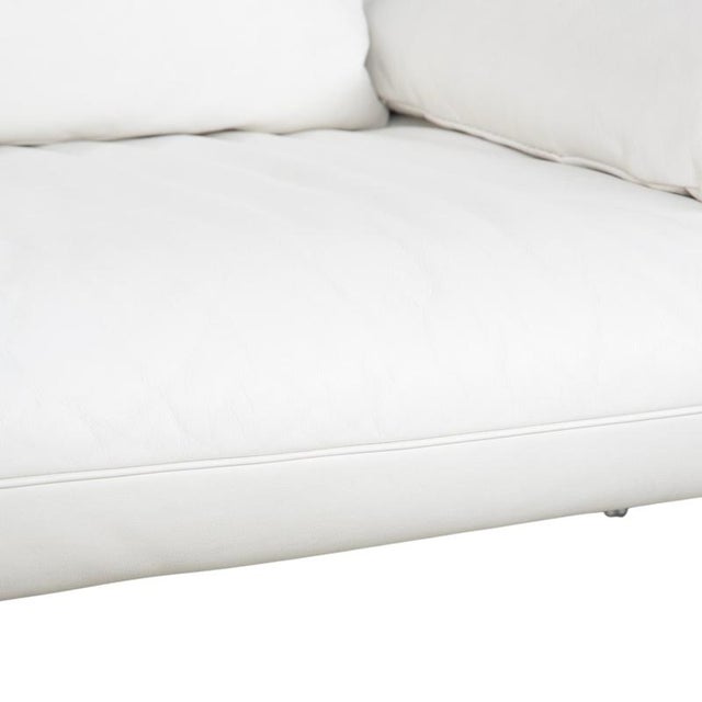 DS 142 White Leather Wing Lounger Sofa with Chrome Feet and Manual Function from de Sede For Sale - Image 9 of 18