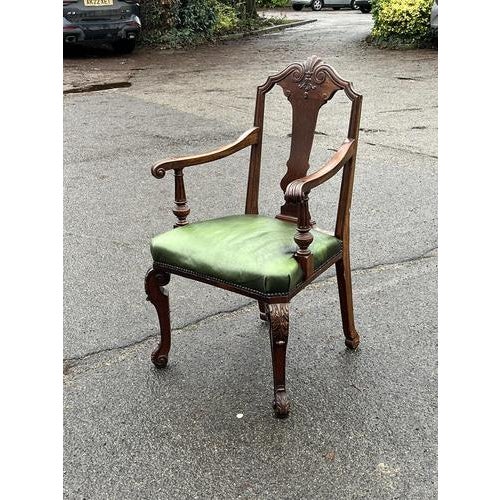Early Victorian oak Library Armchair. Extremely good quality, Really good shape and finely carved. Sizes :- 100 cms tall,...
