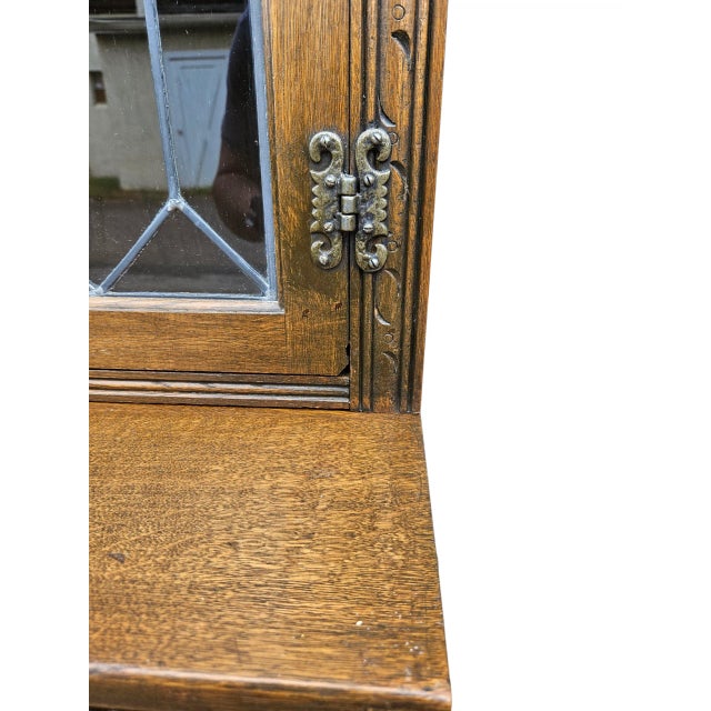 1970s Vintage Oak Wood Bros Jacobean Cabinet Leaded Glass Hutch Bookshelf Old Charm For Sale - Image 12 of 12