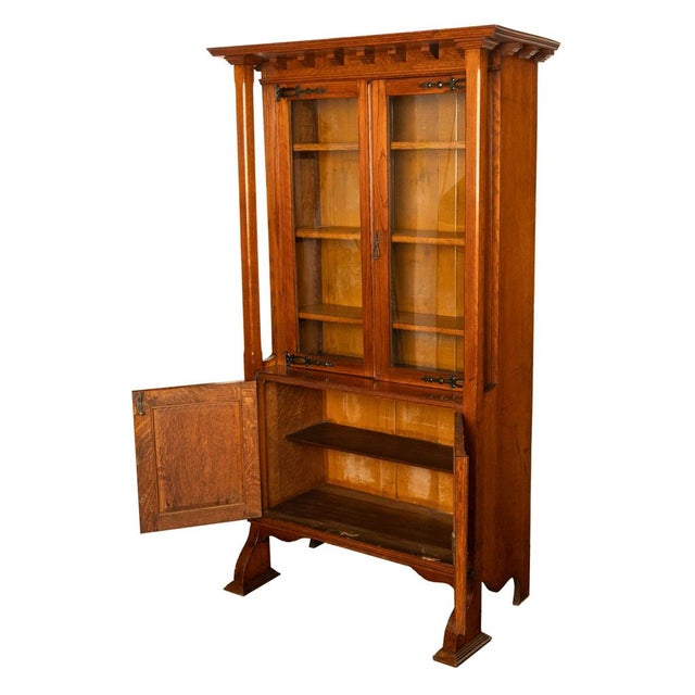 1900 - 1909 Antique Liberty & Co. Arts and Crafts Oak Mission Bookcase Display Cabinet London 1905, , Attributed For Sale - Image 5 of 13