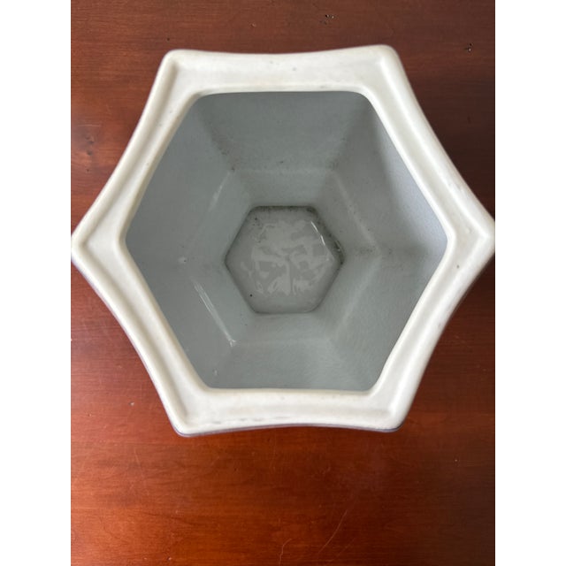 Blue and White Delft Style Lidded Vase For Sale In Washington DC - Image 6 of 10