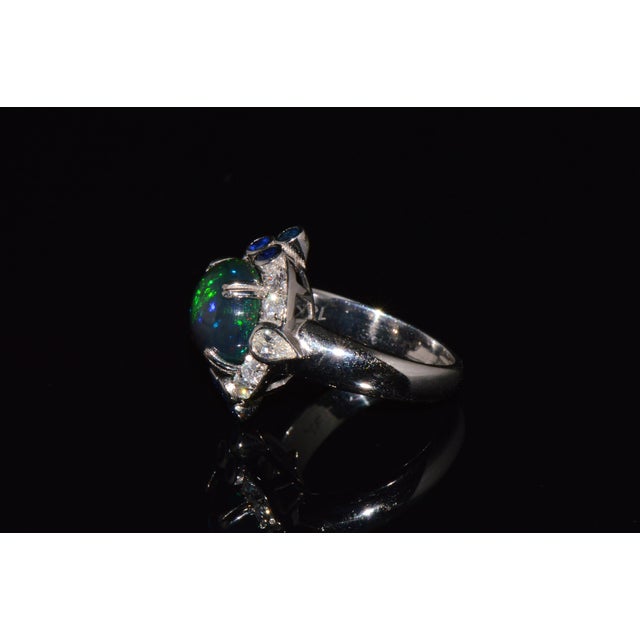 Early 21st Century Certified Natural 4.18cts vs F Diamond Opal Sapphire 18k Solid Gold Cocktail Ring, Size 6.75 For Sale - Image 5 of 11