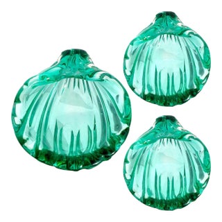 Murano Seguso Vetri d'Arte Sommerso Green Italian Art Glass Vintage Sculptural Seashell Dish, Salts Set For Sale