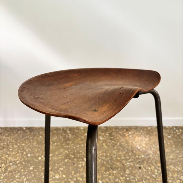 Tripod Stool by Astor Glibstrup for Frederikssund Mobelfabrik, Denmark, 1950s For Sale - Image 6 of 12