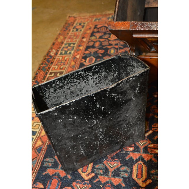 Wood Vintage Carved Mahogany Wood Coal Holder Purdonium W/ Metal Removable Insert / Mirror & Shelf For Sale - Image 7 of 14