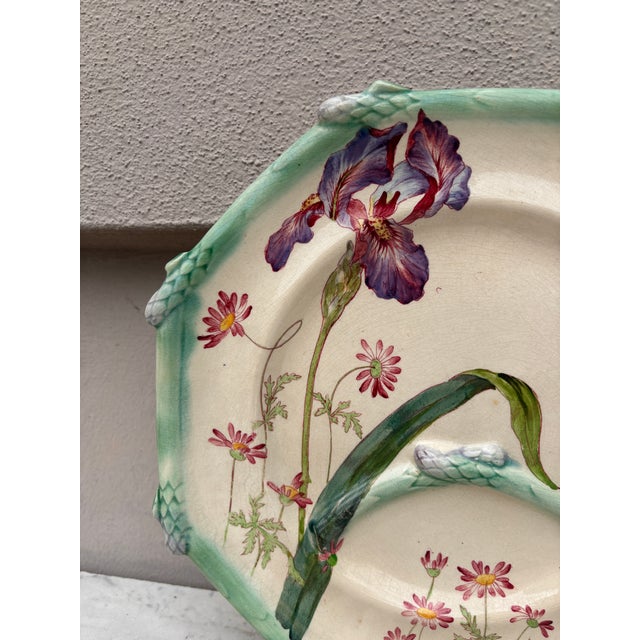 French Country 19th Century French Majolica Asparagus Plate Iris Longchamp For Sale - Image 3 of 6