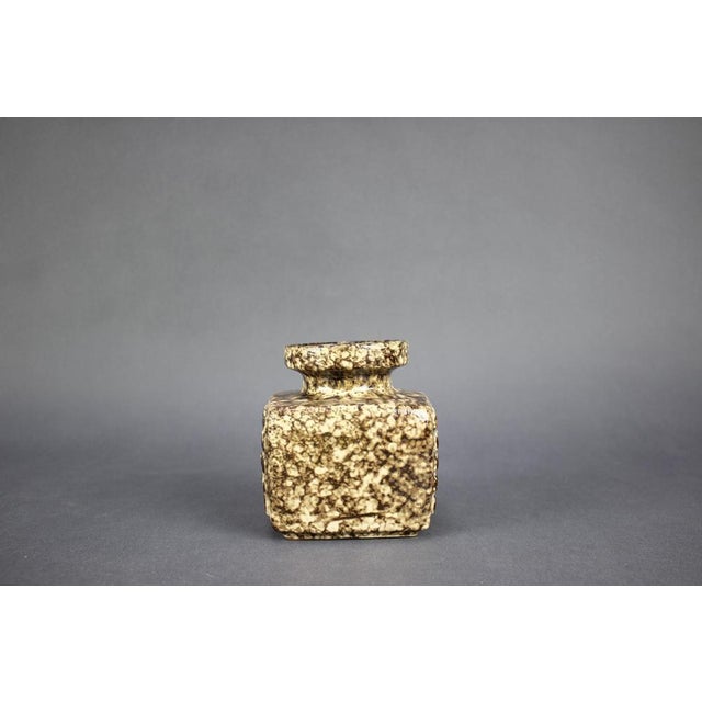 1970s Mid-Century Modern Ceramic Vase from VEB Haldensleben, Germany, 1970s For Sale - Image 5 of 8