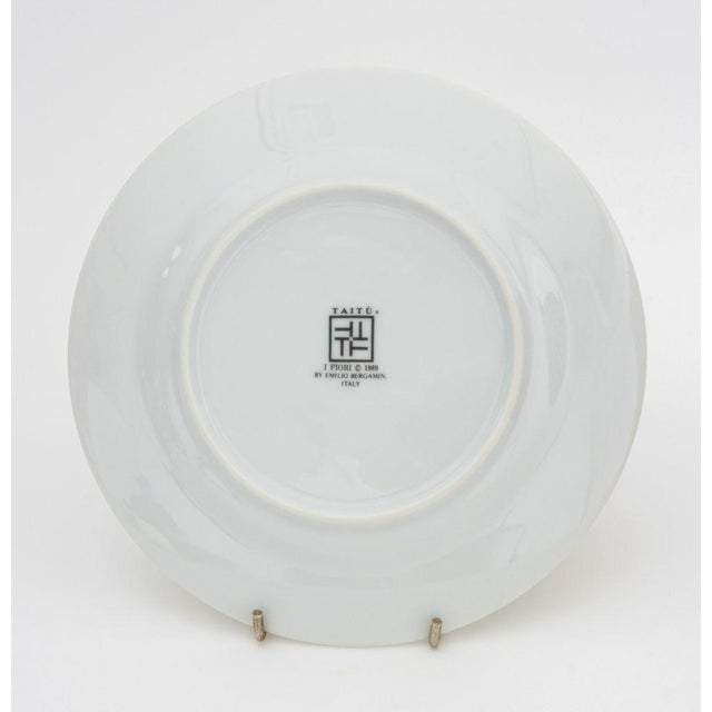 1980s Emilio Bergamin X Taitu "I Fiori" Salad Plates, 24 For Sale - Image 5 of 6