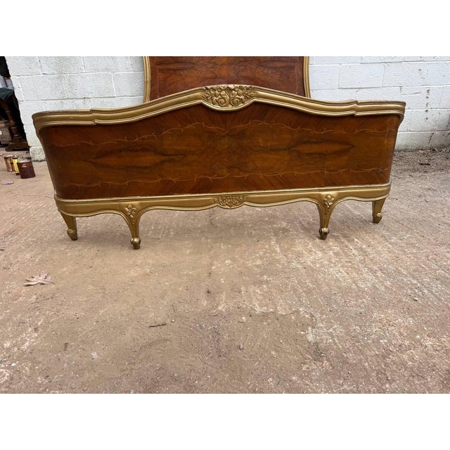 French Provincial Early 20th Century French Provincial Louis XV Flame Mahogany and Parcel Painted Full Size Bed For Sale - Image 3 of 17