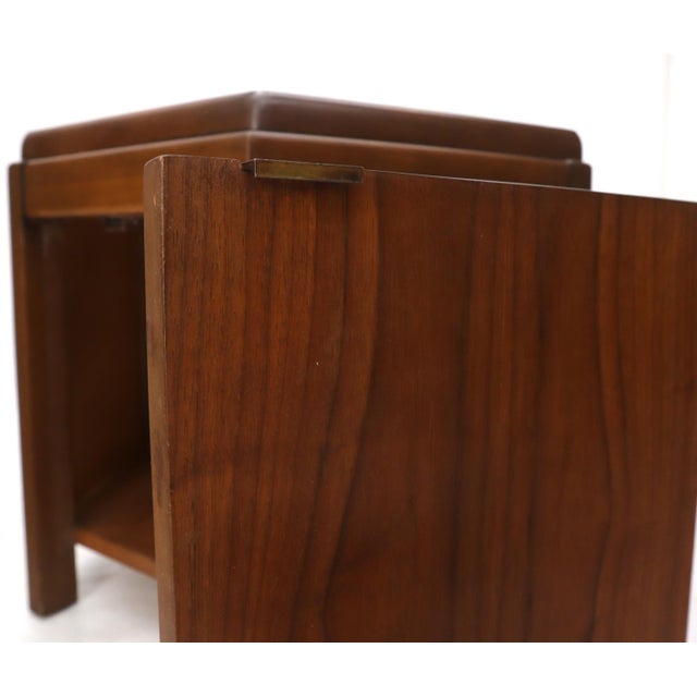 Mid-Century Modern Late 20th Century Pair of Hexagon Walnut End Side Tables w/ One Door Cabinets Storage Compartment For Sale - Image 3 of 17