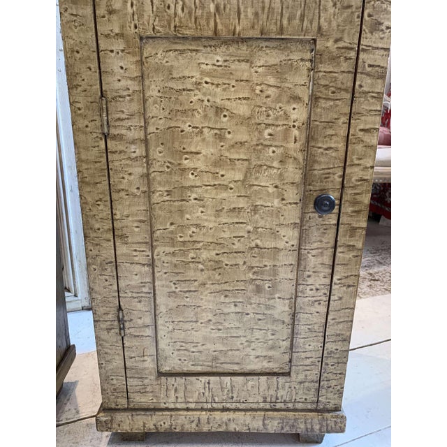 Swedish Bedside Cabinets in Painted Wood, 1900s, Set of 2 For Sale - Image 6 of 12