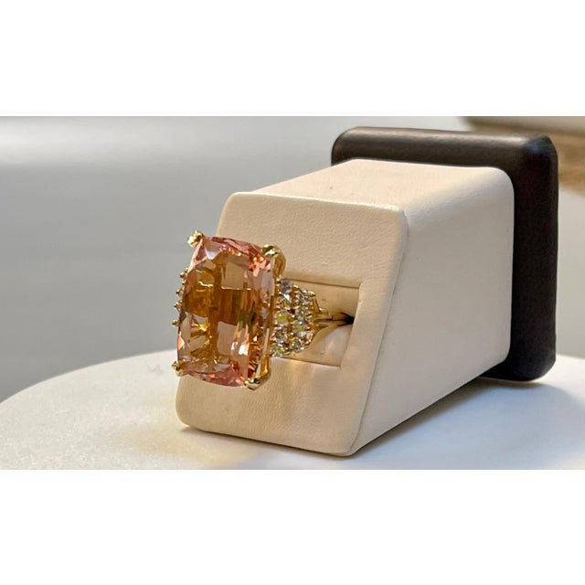 27 Carat Cushion Shape Morganite & Diamond Cocktail Ring 14 Karat Yellow Gold For Sale - Image 14 of 18