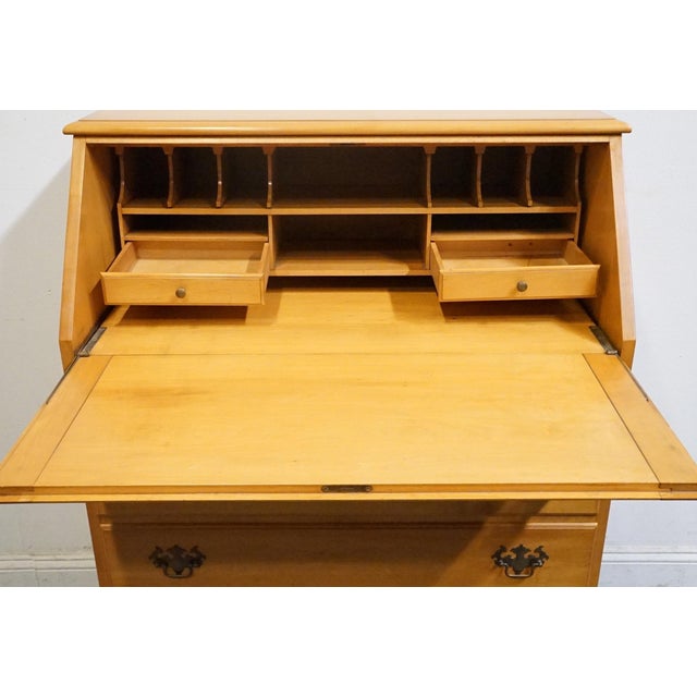Pennsylvania House Independence Hall Collection Solid Maple Early American Traditional 34" Drop Front Secretary Desk 1573 For Sale In Kansas City - Image 6 of 16