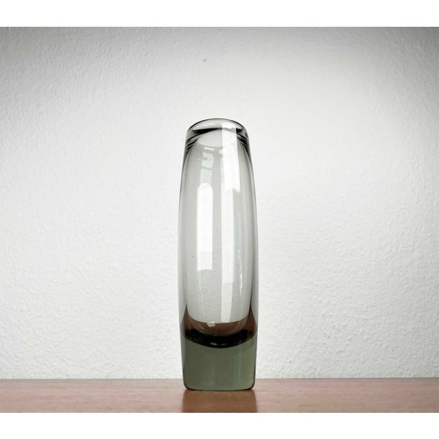 Mid-Century Modern Danish Labrador Series Vase in Green Glass by Per Lütken for Holmegaard, 1950s For Sale - Image 14 of 14