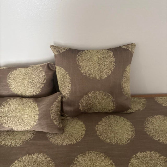 Waterproof Table Runner and 4 Pillows Handmade New For Sale - Image 11 of 12