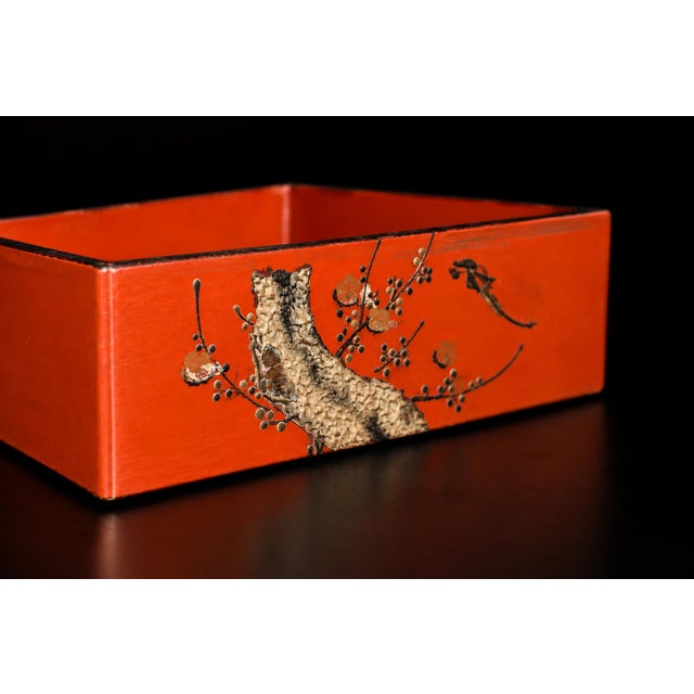 Japanese Antique Red Lacquered Snack Keepsake Box Hand Painted 2-Tier For Sale - Image 11 of 17