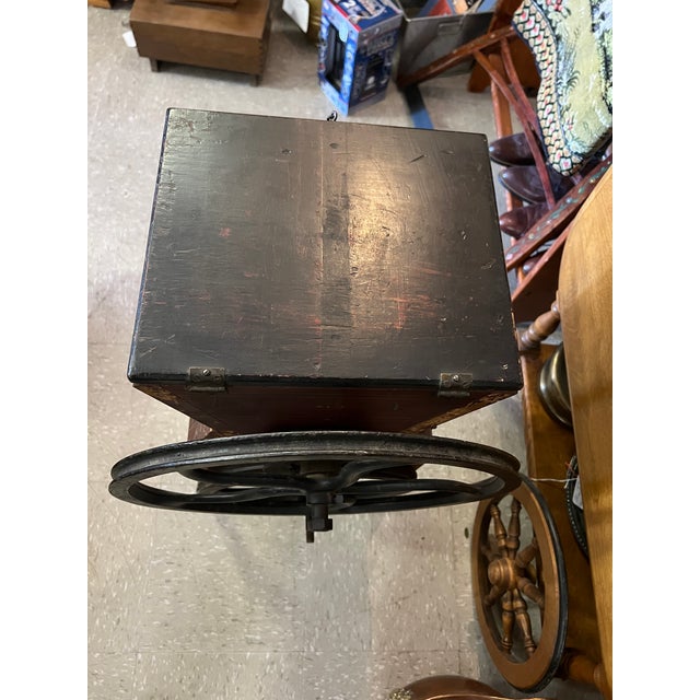 1800's "Hunters" New Lighting Sifter and Mixer Size 00 For Sale In Las Vegas - Image 6 of 10