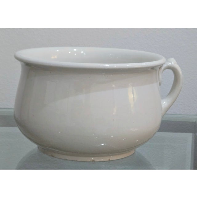 Farmhouse Homer Laughlin White Ironstone Chamber Pot Bowl, C. 1920s For Sale - Image 3 of 7