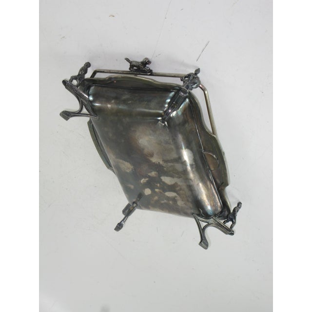 Silver-Plated Cake Basket With Soldiers & Hunt Motifs Wilcox Silverplate Co., Late 19th Century For Sale - Image 13 of 18