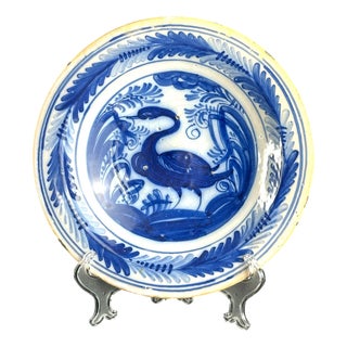 Spanish Talavera Blue and White Faience Charger with Bird and Helechos y Palmeta Decoration, 18th Century For Sale
