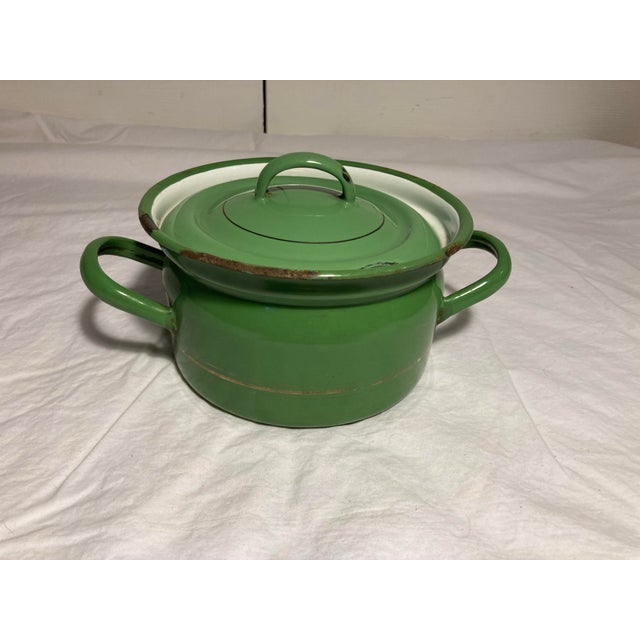 Green Vintage Enamel Ware Pot With Lid in Green With Narrow Gold Stripe Handle to Two Sides For Sale - Image 8 of 12