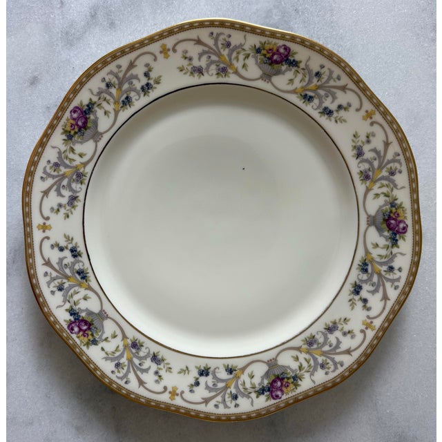 Set of 9 Vintage Baronet Dinner Plates in the Duchess Pattern For Sale - Image 4 of 12
