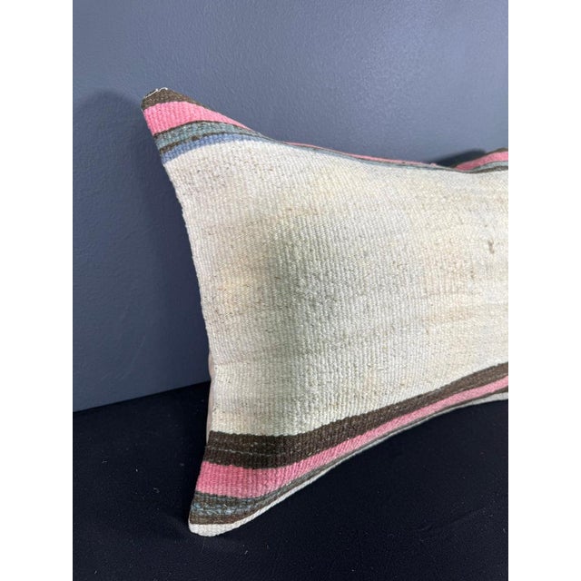Contemporary Turkish Hemp Pillow Cushion Natural Beige Pink Pillow Cushion Cover 16 "x 24" For Sale - Image 3 of 4